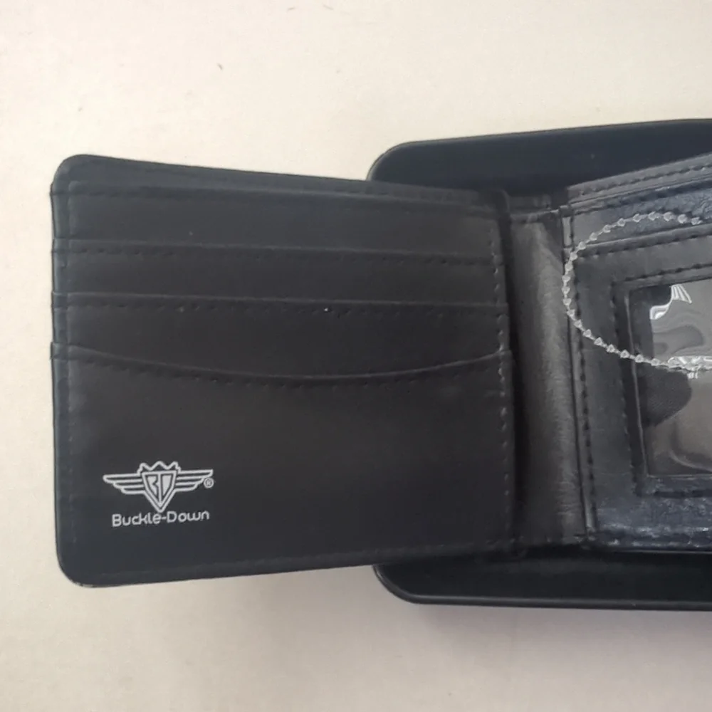 NEW IN BOX STAR WARS The Mandalorian Creed Tri-Fold Wallet